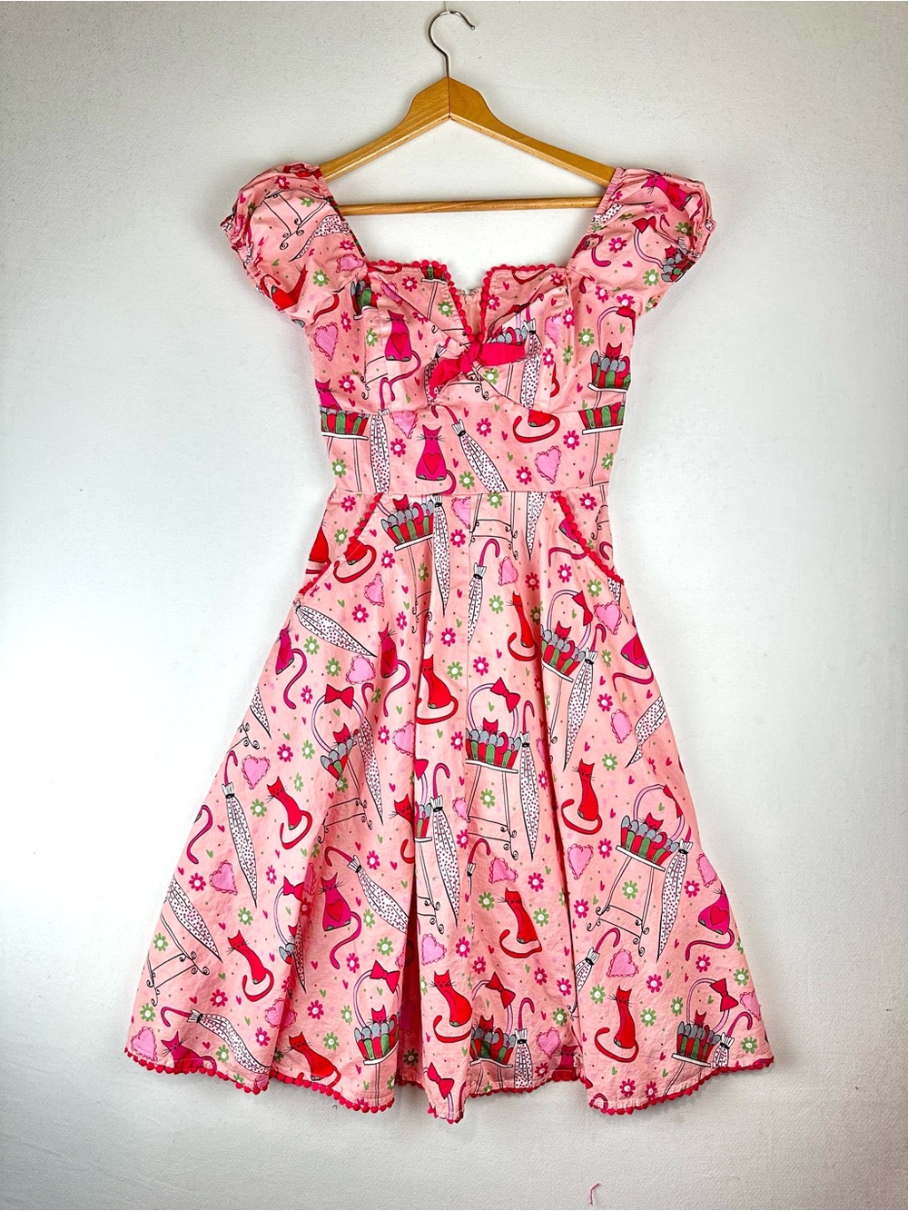 Unique Vintage Retro Cat Babydoll Tie Neck Dress Artsy‎ Swing